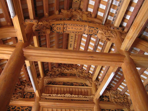 Hình ảnh phần khung mái của nhà gỗ mít (nguồn internet)
